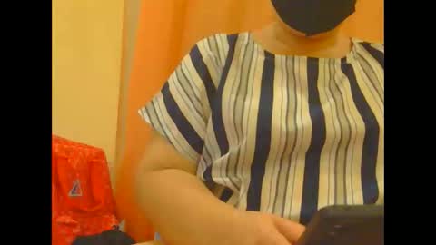 Nhing online show from 10-27-25, 01:59