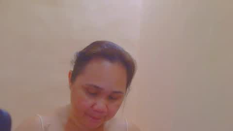 Snapshot of prettynhing chatting on 04-20-26, 02:20 Nhing online show from 04-20-26, 02:20