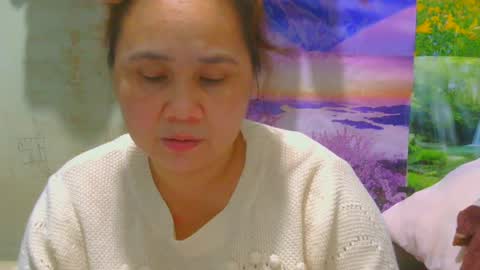Snapshot of prettynhing chatting on 07-15-26, 11:37 Nhing online show from 07-15-26, 11:37