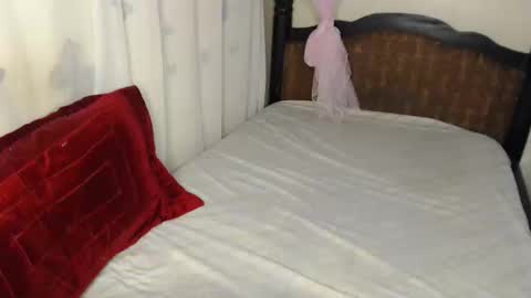 Snapshot of prettypavine chatting on 11-11-25, 05:40 prettypavin online show from 11-11-25, 05:40