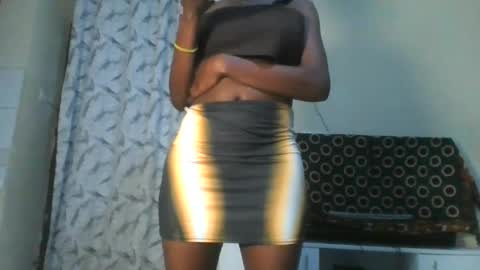 prettypussy_24 online show from 06-14-26, 08:00