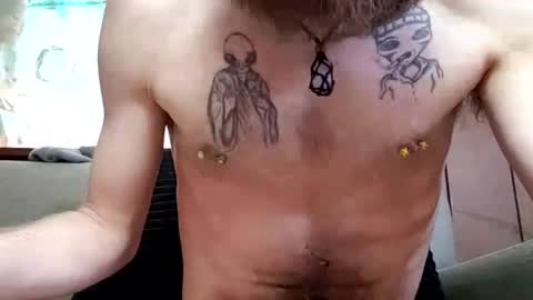 Snapshot of prettysolidd7 chatting on 02-13-25, 01:48 prettysolidd7 online show from 02-13-25, 01:48