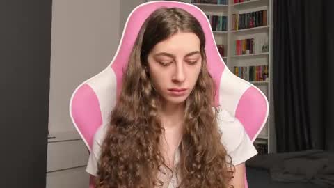 Snapshot of prettysomething chatting on 06-15-26, 06:59 Sophie next stream will be at Monday i will wait you guys online show from 06-15-26, 06:59