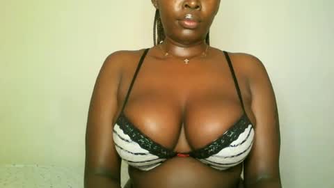 Snapshot of prettyvishy chatting on 06-20-26, 04:59 prettyvishy online show from 06-20-26, 04:59