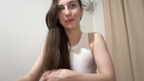 prettyyy_angel online show from 05-31-26, 06:42