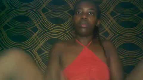 prettyzuzu online show from 10-31-25, 01:50