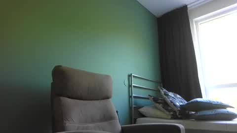prieslucas068 online show from 07-15-26, 05:45