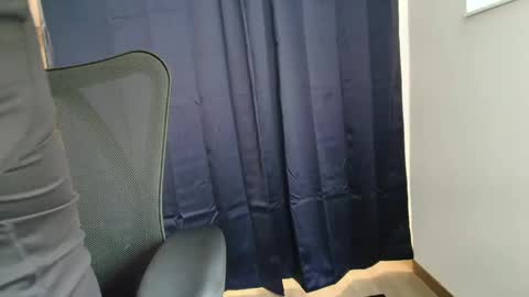 Snapshot of primdeceit chatting on 12-25-24, 07:35 PrimDeceit online show from 12-25-24, 07:35