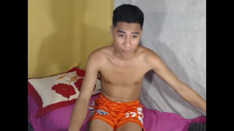 Snapshot of primohunterz chatting on 05-30-26, 05:04 primohunterz online show from 05-30-26, 05:04