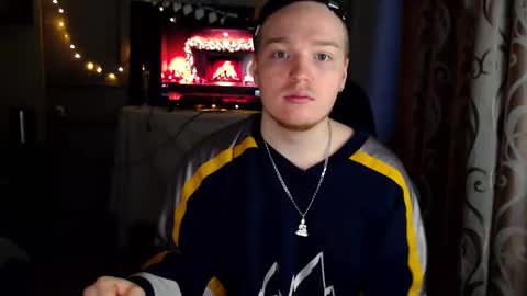 Snapshot of princ4real chatting on 02-18-25, 04:37 prince online show from 02-18-25, 04:37