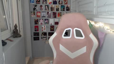 Snapshot of princ4real chatting on 03-08-25, 06:16 prince online show from 03-08-25, 06:16