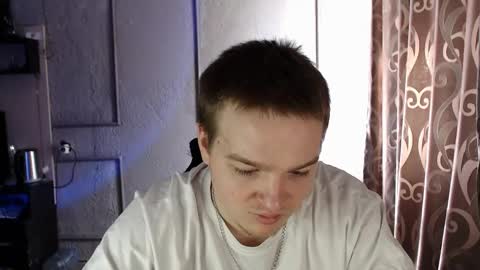 Snapshot of princ4real chatting on 03-11-25, 06:32 prince online show from 03-11-25, 06:32