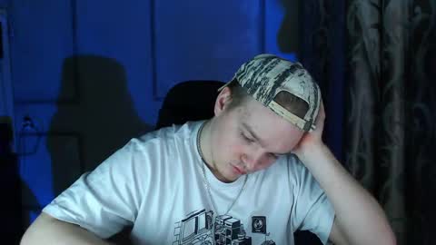 Snapshot of princ4real chatting on 03-12-25, 10:17 prince online show from 03-12-25, 10:17