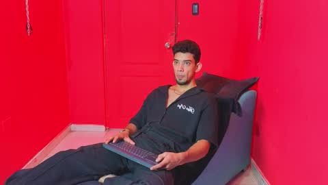 prince_arthur77 online show from 03-12-26, 02:56