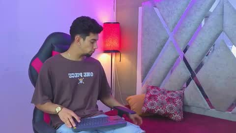 prince_arthur77 online show from 03-13-26, 09:32