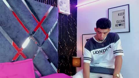 prince_arthur77 online show from 05-21-26, 03:52