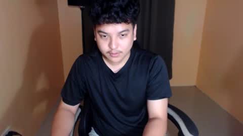 Snapshot of prince_killian chatting on 06-14-26, 07:27 Killian online show from 06-14-26, 07:27
