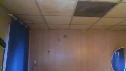 johnny online show from 04-17-26, 04:43