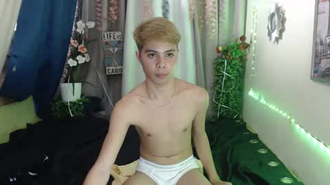 Snapshot of princes_henry chatting on 01-30-25, 06:35 princes_henry online show from 01-30-25, 06:35