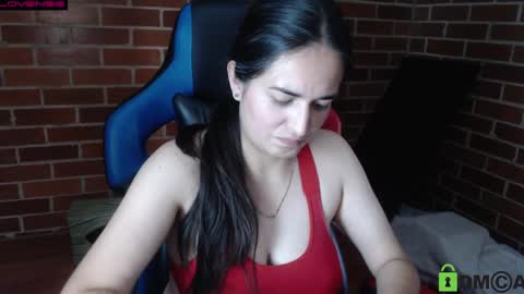 Snapshot of princesa_leia_zathur chatting on 06-06-26, 10:14 Leia online show from 06-06-26, 10:14