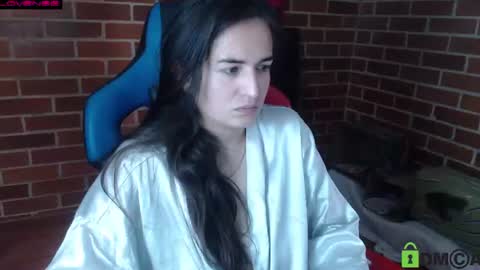 Snapshot of princesa_leia_zathur chatting on 06-16-26, 12:19 Leia online show from 06-16-26, 12:19