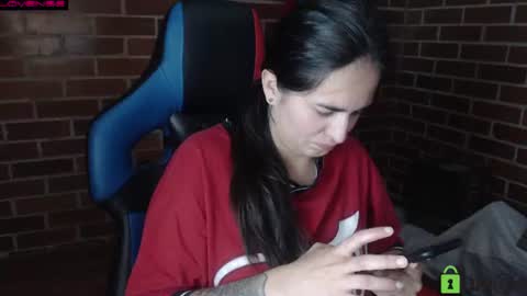 Snapshot of princesa_leia_zathur chatting on 06-22-26, 10:56 Leia online show from 06-22-26, 10:56