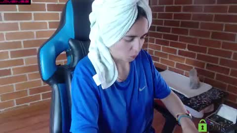 Snapshot of princesa_leia_zathur chatting on 07-05-26, 07:54 Leia online show from 07-05-26, 07:54