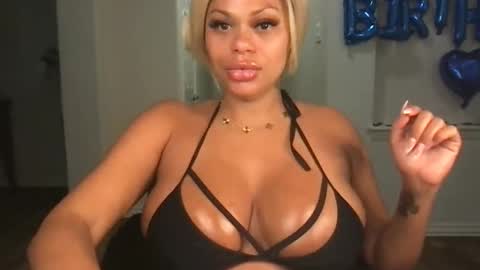 Snapshot of princess1tick chatting on 05-09-26, 10:04 princess1tick online show from 05-09-26, 10:04