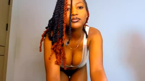 Snapshot of princess_astrah chatting on 07-13-26, 02:47 ASTRAH online show from 07-13-26, 02:47