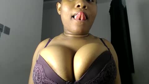 Snapshot of princess_karinaa chatting on 05-17-26, 07:32 Karina online show from 05-17-26, 07:32