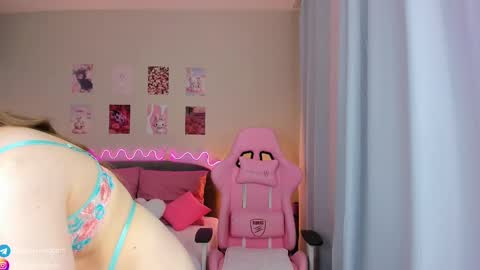 Snapshot of princess_kristy chatting on 03-06-25, 04:41 Kristy online show from 03-06-25, 04:41