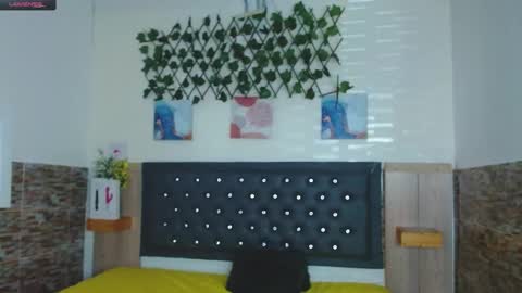 Snapshot of princess_martinez chatting on 12-11-24, 04:31 Princess Martinez online show from 12-11-24, 04:31