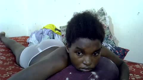 Snapshot of princess_scovia chatting on 07-03-26, 12:00 princess_scovia online show from 07-03-26, 12:00