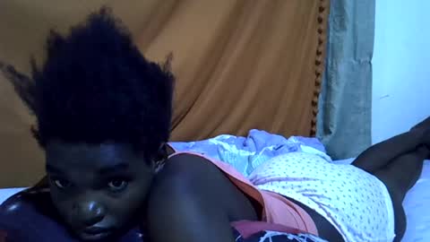 Snapshot of princess_scovia chatting on 07-26-26, 07:48 princess_scovia online show from 07-26-26, 07:48
