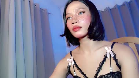 STELLA MAE online show from 10-04-25, 07:50