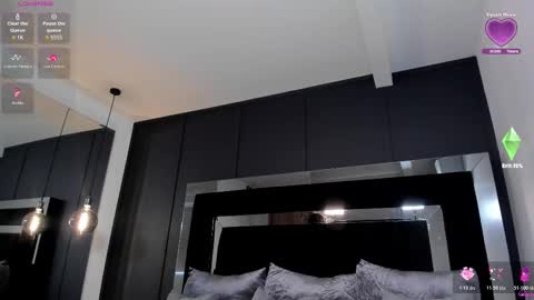 Paris  online show from 02-13-26, 05:42