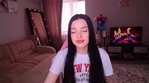 princessamira1 online show from 06-22-26, 06:54