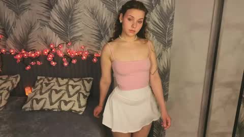 Hina online show from 04-22-26, 03:24