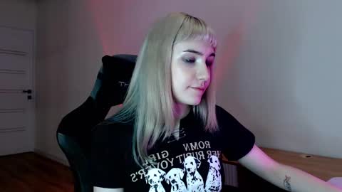 18 y.o online show from 02-19-25, 07:38