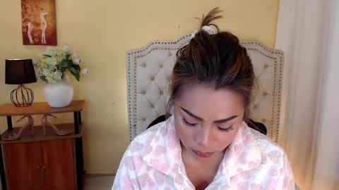 princessyanzy1 online show from 02-25-25, 11:55