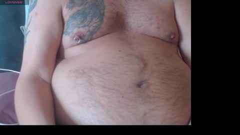 Snapshot of prinzpiercing chatting on 05-11-26, 12:33 prinzpiercing online show from 05-11-26, 12:33