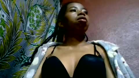prisca880319 online show from 07-02-26, 03:34