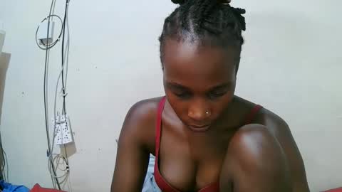 pritty_amber online show from 04-11-26, 07:45