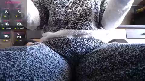 Space online show from 10-25-25, 07:27