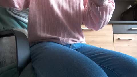 Snapshot of private_space chatting on 05-21-26, 06:42 Space online show from 05-21-26, 06:42
