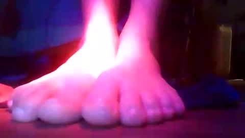 feet online show from 11-02-25, 06:27