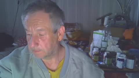 Snapshot of projectorepson chatting on 04-19-26, 06:10 projectorepson online show from 04-19-26, 06:10