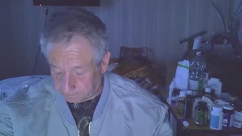 Snapshot of projectorepson chatting on 04-21-26, 06:44 projectorepson online show from 04-21-26, 06:44