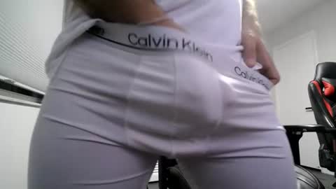 Snapshot of proseccopapi23 chatting on 07-11-26, 04:26 proseccopapi23 online show from 07-11-26, 04:26