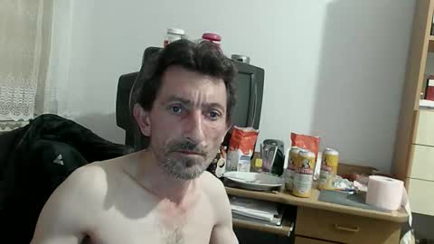 Mariusz online show from 12-20-25, 09:55